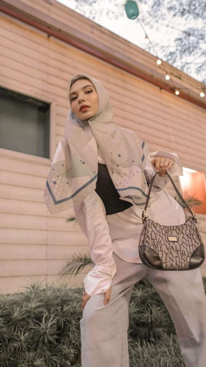 Selebgram Daniella Kharishma Ungkap Alasan Pilih Masuk Islam