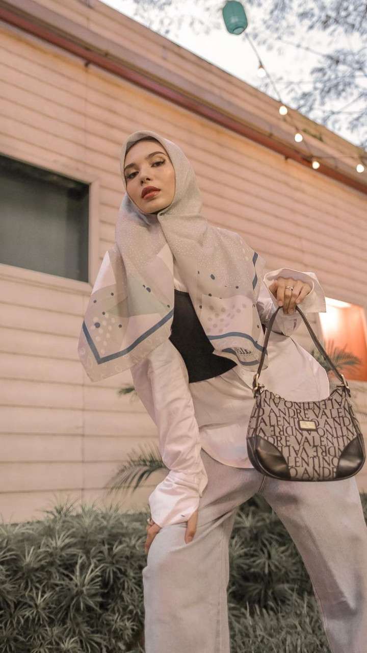 Selebgram Daniella Kharishma Ungkap Alasan Pilih Masuk Islam