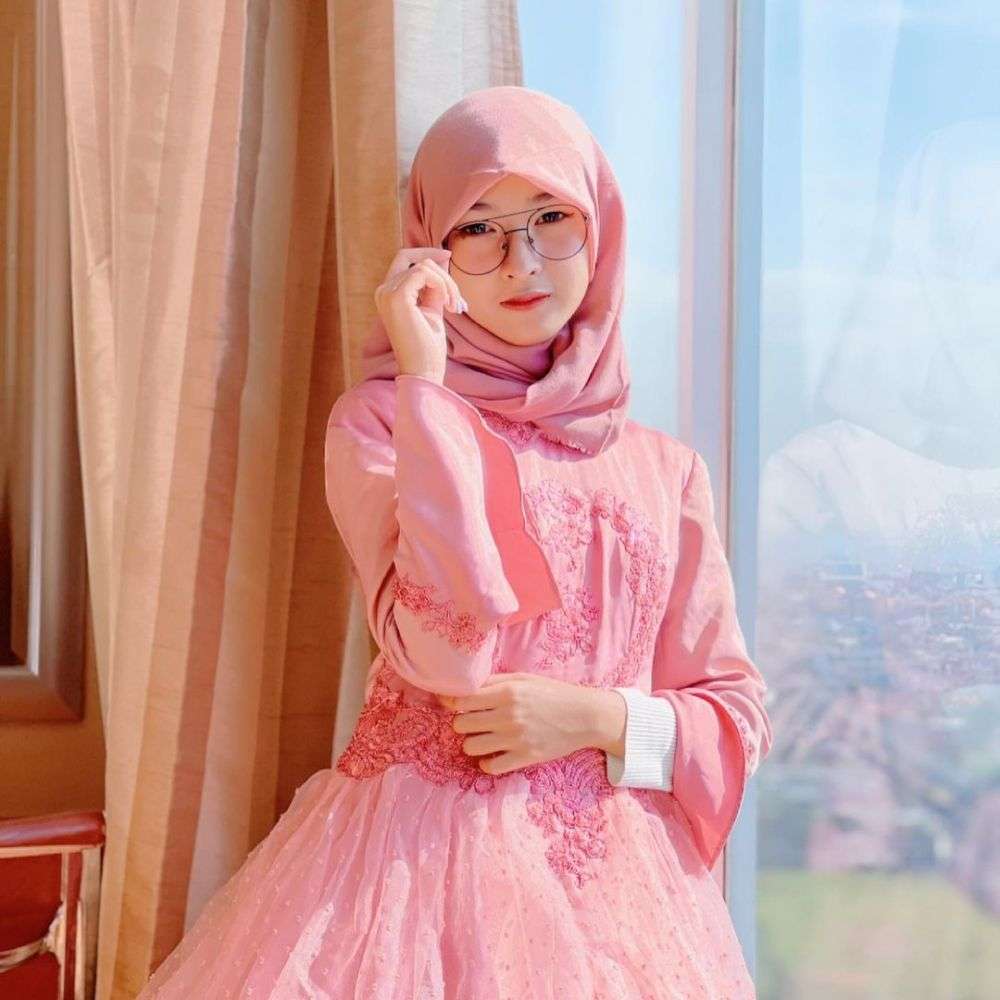 10 Potret Juyy Putri, Dihujat Usai Gelar Pesta Ultah saat PPKM