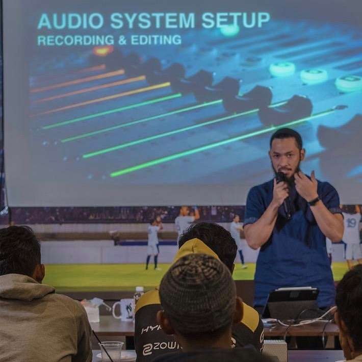 Potret Penampilan Uki Eks NOAH usai Hijrah, Makin Ganteng!