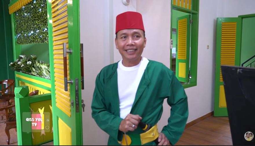 10 Potret Warung Makan Ayah Ayu Ting Ting, Konsep Jadi Omongan