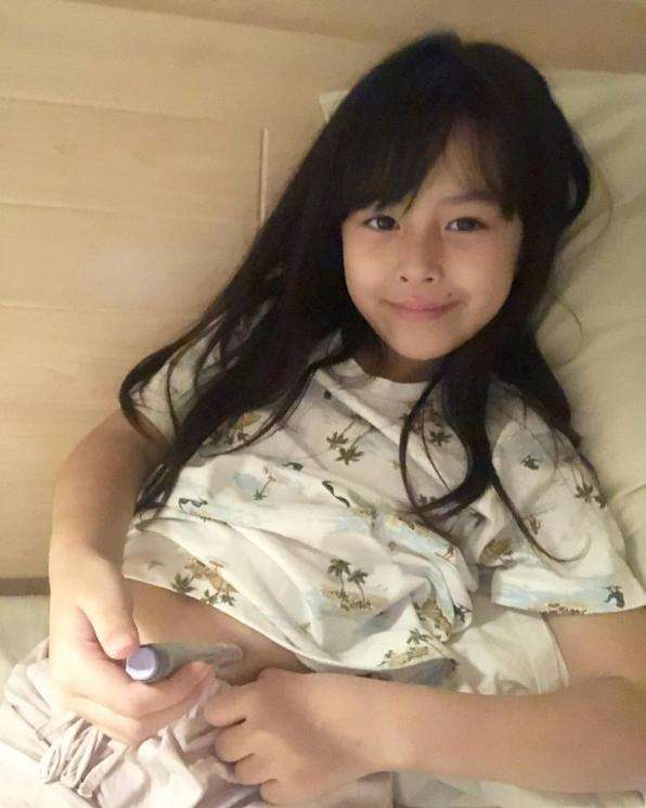 9 Foto Cantiknya Efrata Taylor, Anak Pierre Roland 'Gerhana'