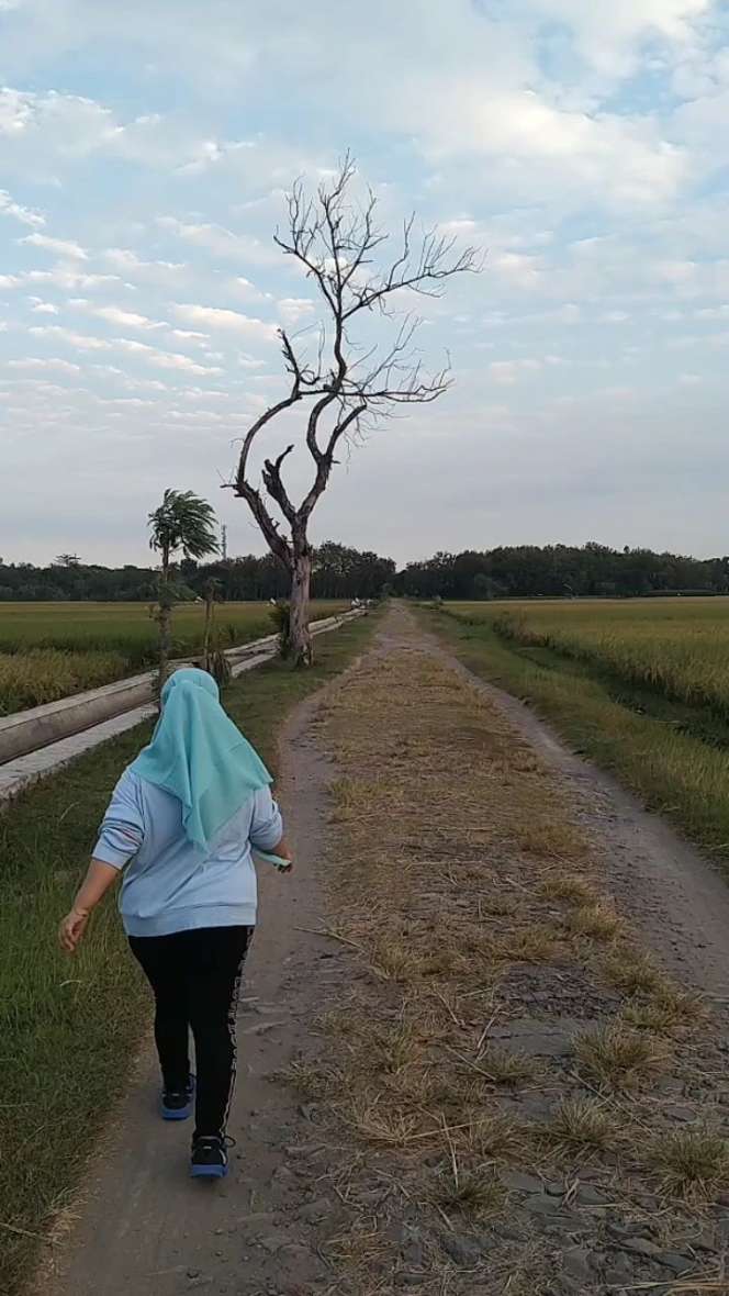 5 Potret Terbaru Kekeyi, Hidung Mancung Pipi Tirus