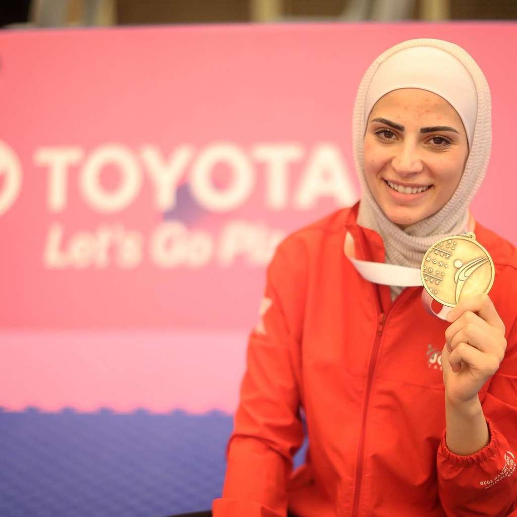 Potret Julyana Al-Sadeq, Atlet Taekwondo yang Mirip Lady Gaga