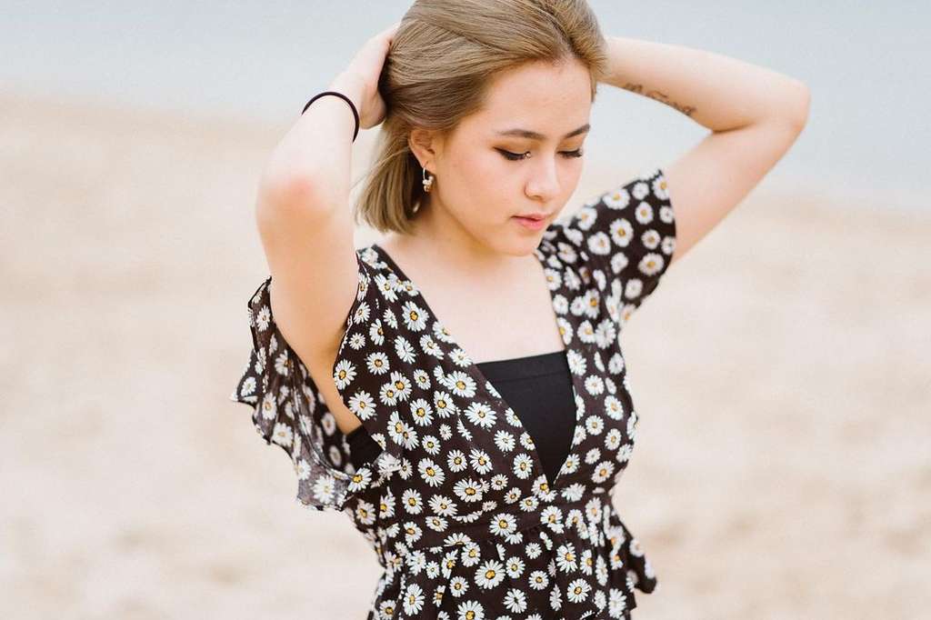 9 Potret Kakak Adhisty Zara, Cantik Banget!