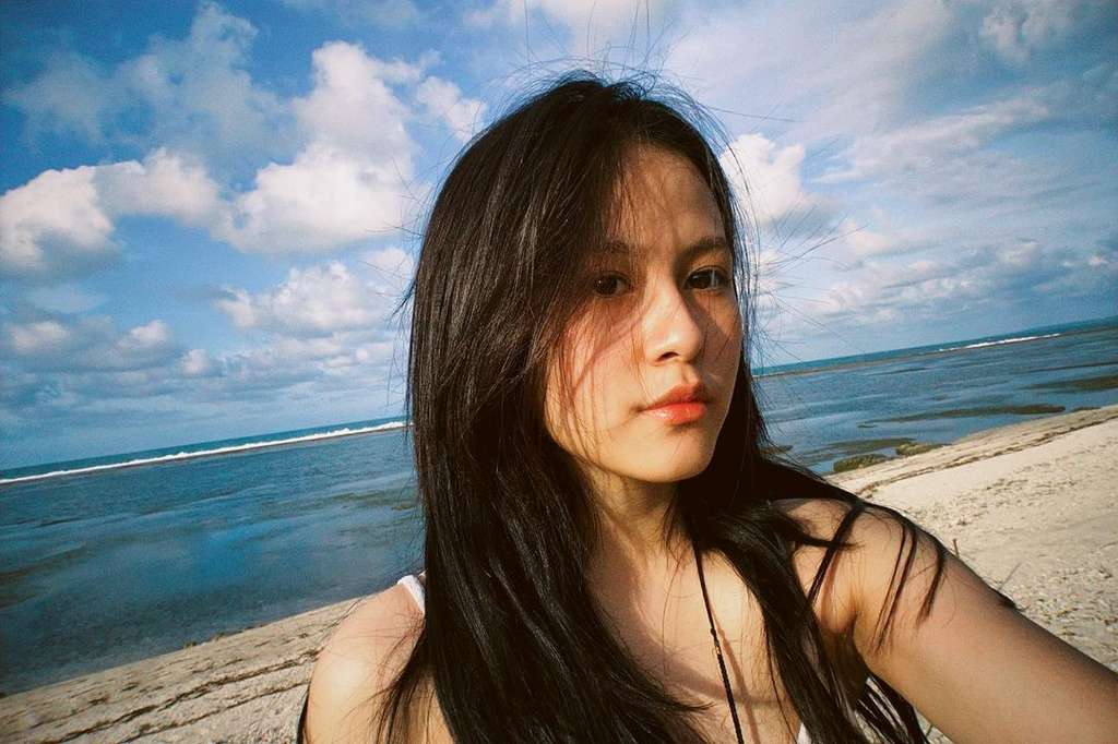 9 Potret Kakak Adhisty Zara, Cantik Banget!