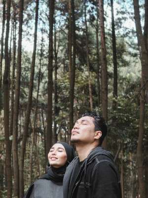 5 Pesona Monica Imas, Istri Rizal Armada yang Mualaf