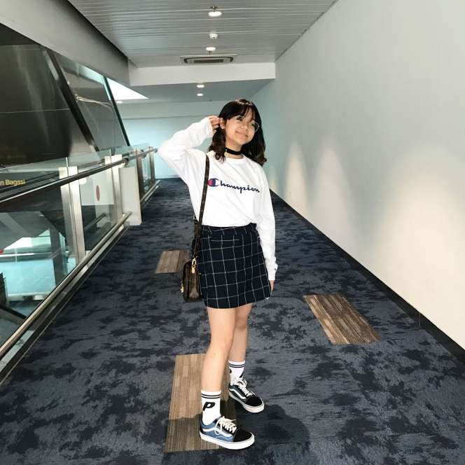 12 Potret Fashion Cinta Kuya ala Korea, Bisa Jadi Inspirasi!