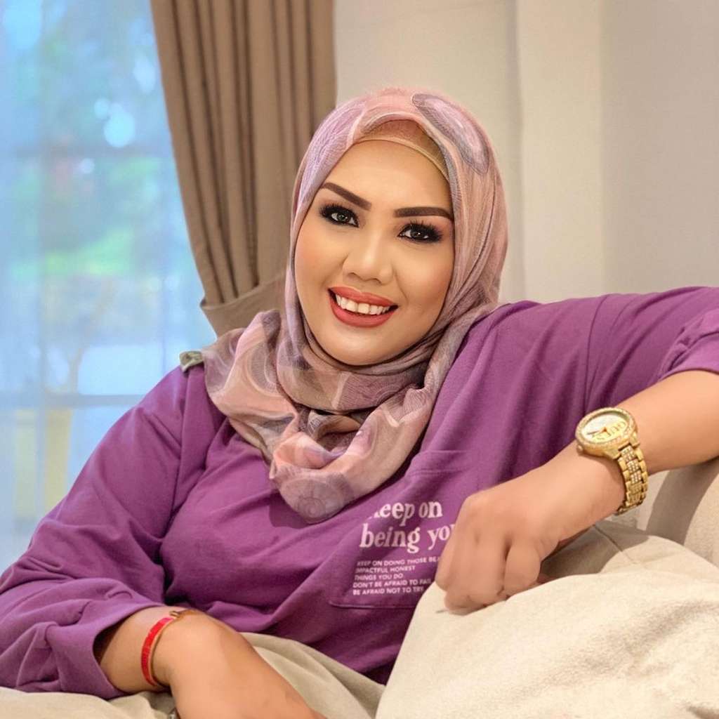 7 Seleb Dulu Hanya Penonton Bayaran, Ayu Ting Ting Tak Sangka!