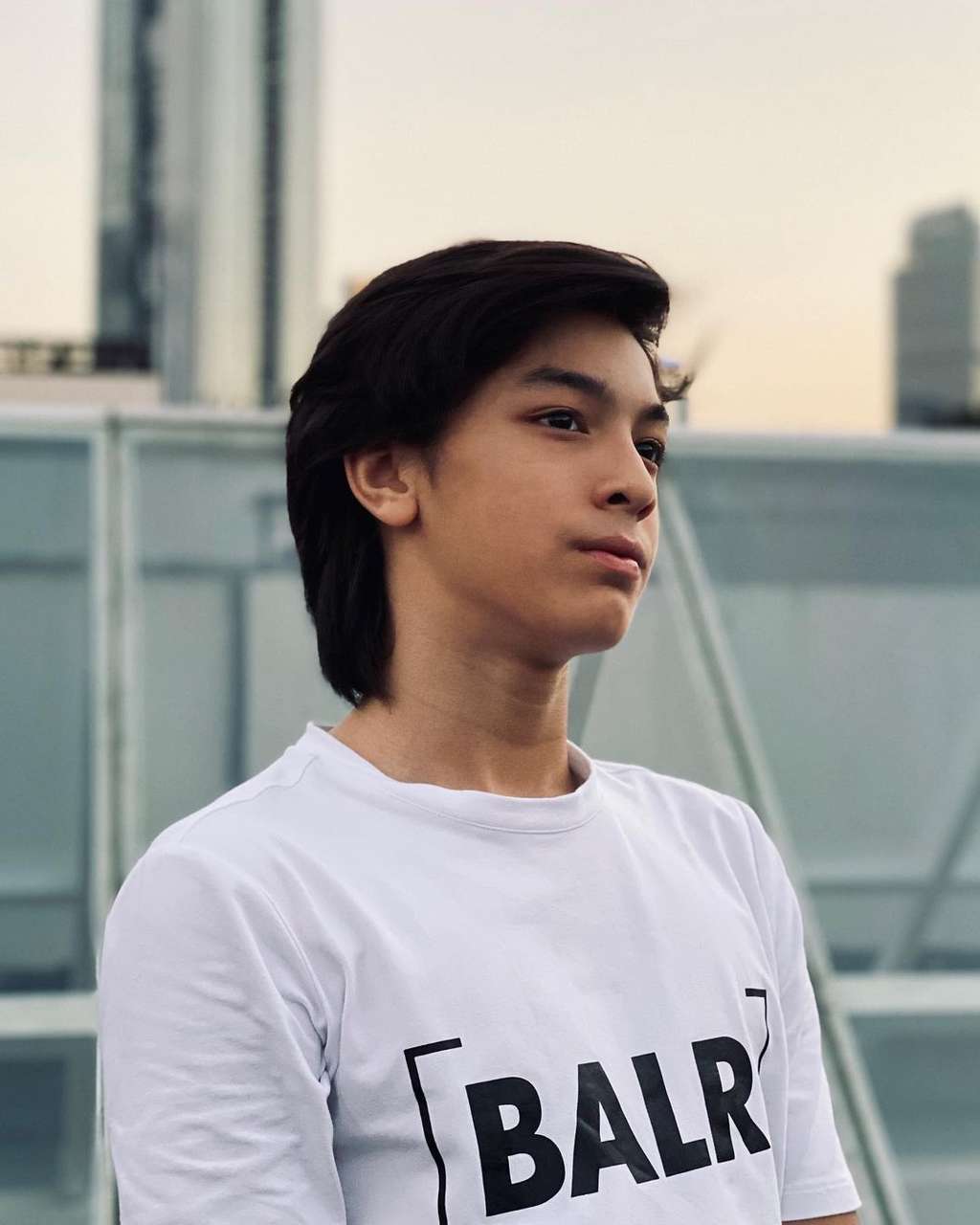 6 Anak Artis Punya Wajah Tampan Jarang Terekspos Media
