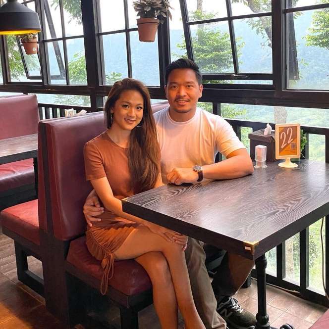 8 Potret Cantiknya Pacar Yukinobu, Dibilang Mirip Gisel!