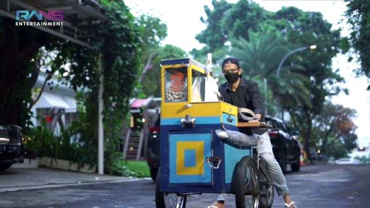 10 Potret Usaha Bakso Dimas, Dulu Gerobak Kini Ruko Mentereng