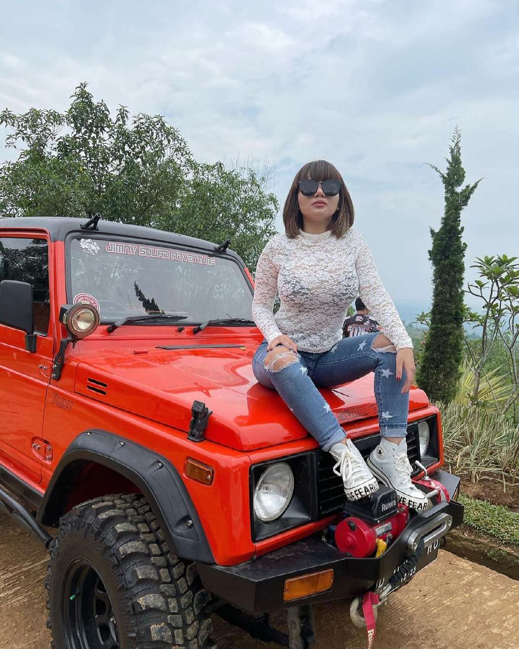 Jadi Tersangka, 8 Foto Berani Dinar Candy Ini Bikin Geger