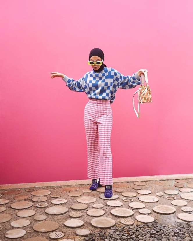 10 Gaya Busana Tantri Namirah yang Colorful dan Hits Abis
