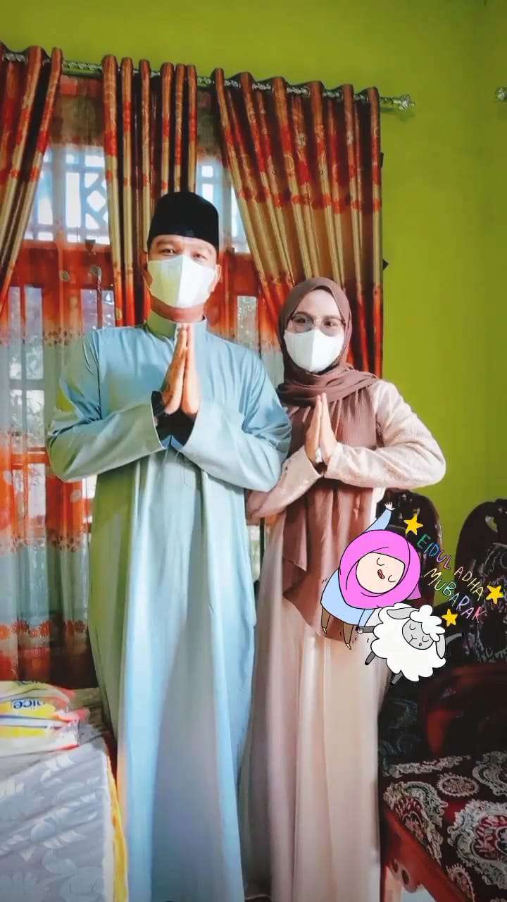Beda 17 Tahun, 8 Gaya Pacaran Andika & Reni yang Awalnya Idola