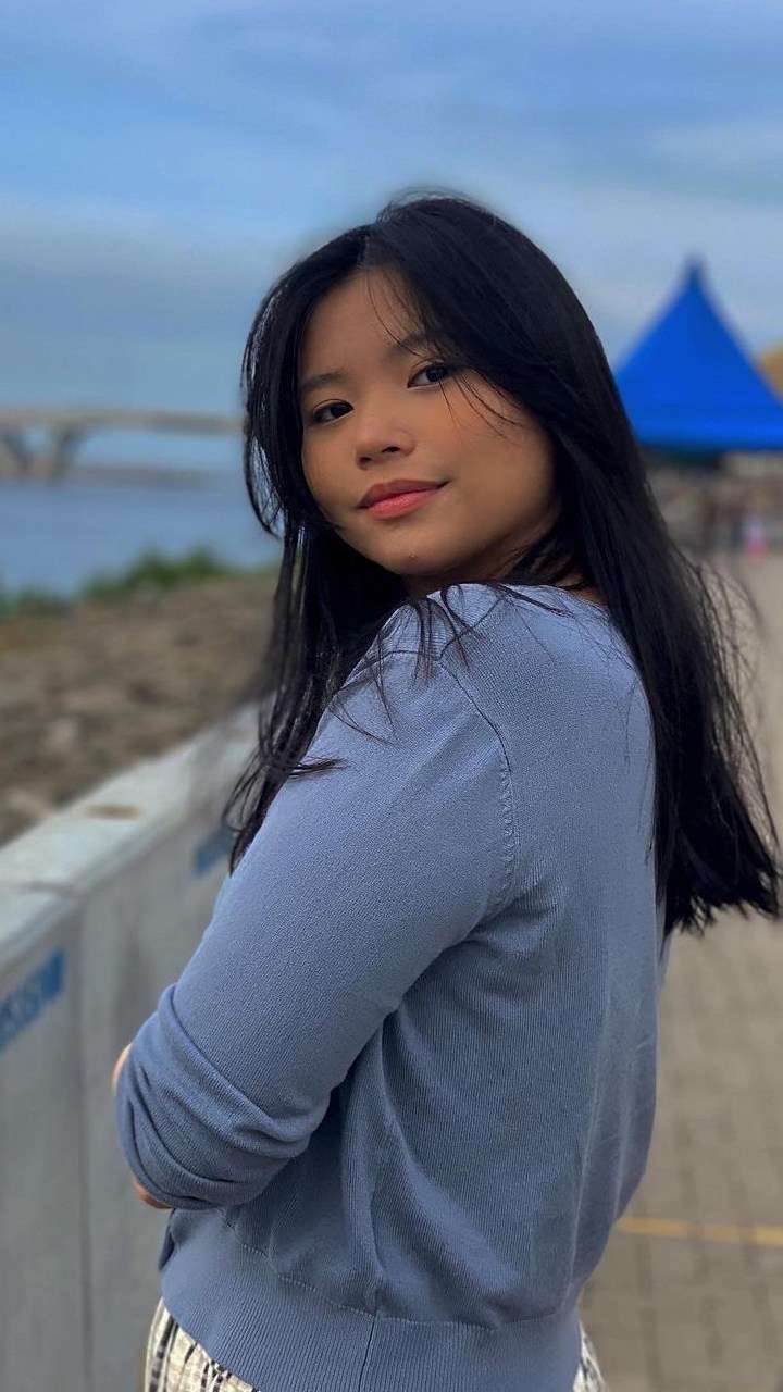 5 Potret Cantik Jocelyn Adik Joshua Suherman, Jarang Terekpos!
