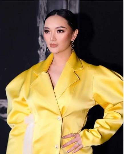 8 Potret Zaskia Gotik Sebelum Terkenal hingga Tenar