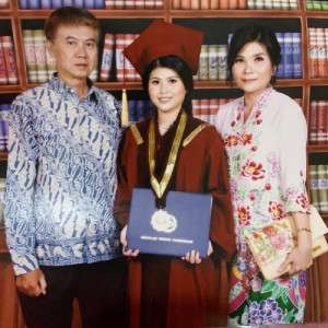5 Potret Pacar Anthony Ginting, Mitzi Abigail yang Memesona