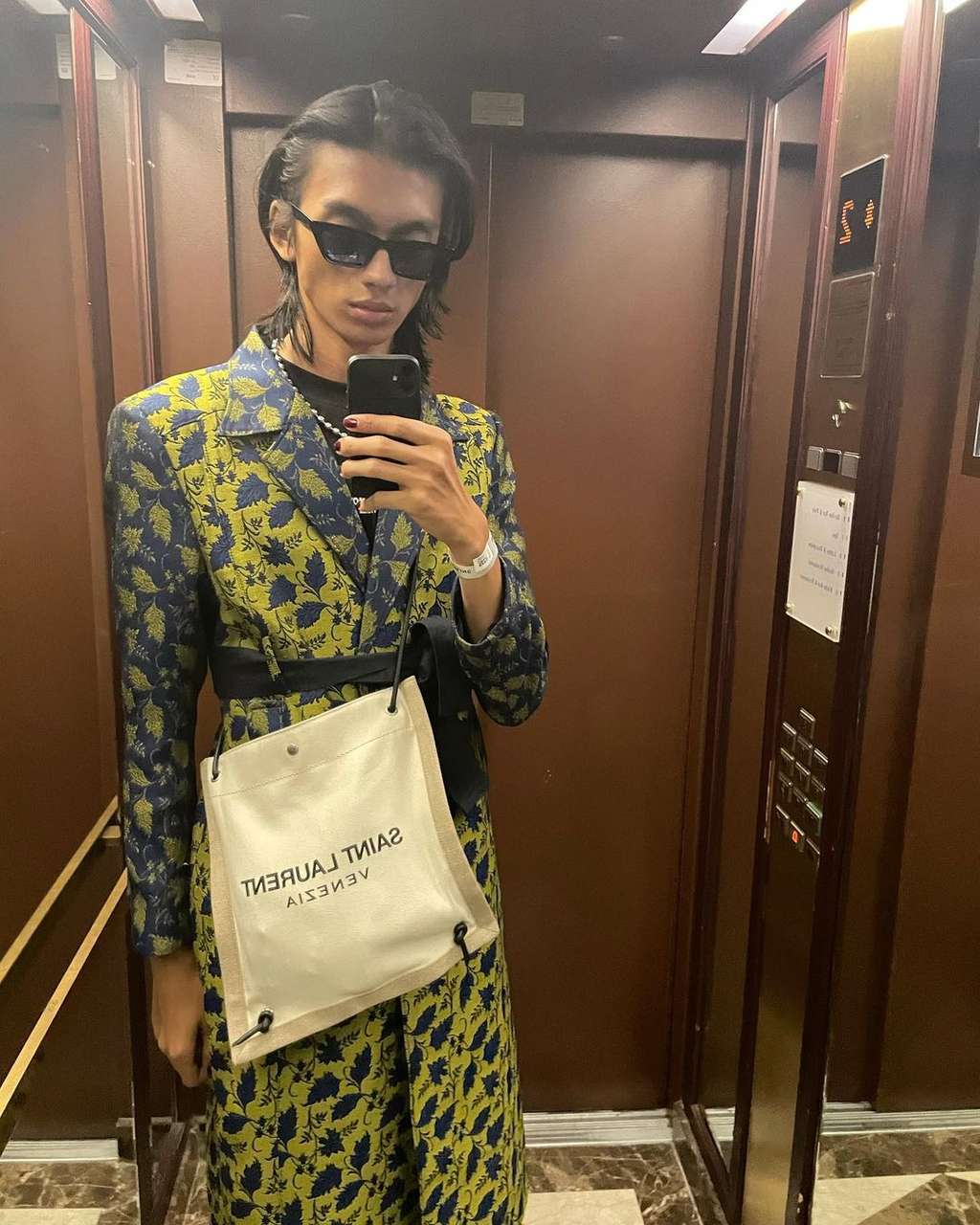 Potret Raihan Fahrizal, Dulu Di-bully Kini Model Internasional