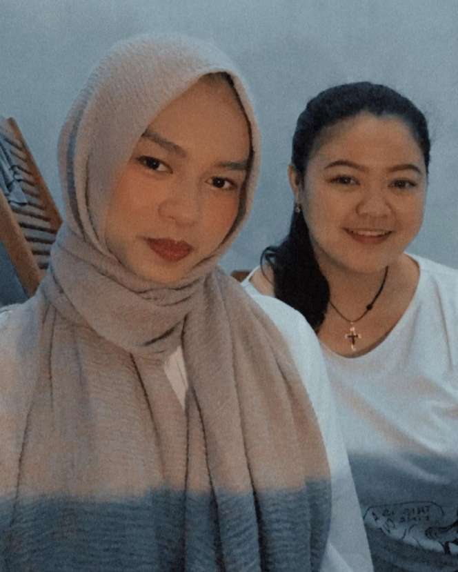 8 Foto Anak Bambang Pamungkas yang Dicoret dari Kartu Keluarga