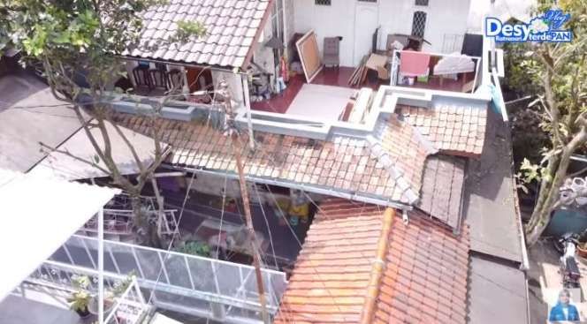 Tak Disangka, Begini 9 Potret Rumah Masa Kecil Desy Ratnasari
