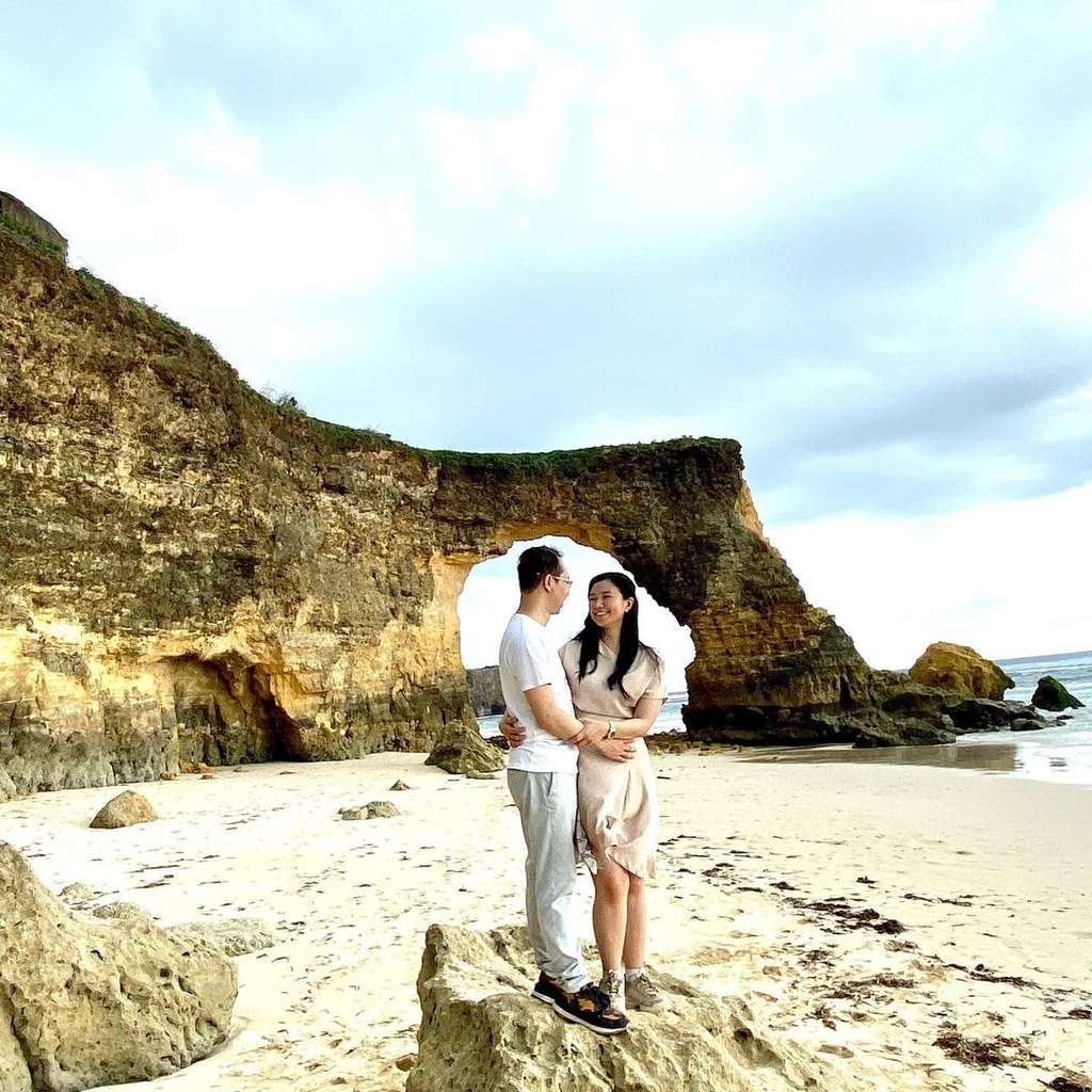 7 Potret Cantiknya Istri Richard Lee, Jadi Dokter Kecantikan