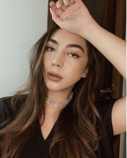 8 Pesona Shania Salsabila, Putri Sulung Sarita Abdul Mukti
