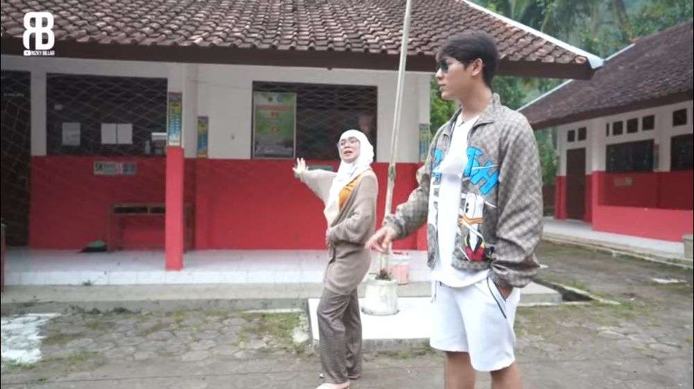 Penuh Kenangan, Inilah 7 Penampakan Sekolah Lesty Kejora