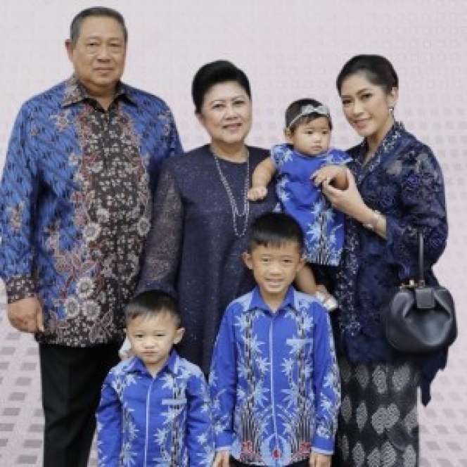 Potret Gaya Glamor Kebaya Keluarga SBY, Bisa Jadi Inspirasi