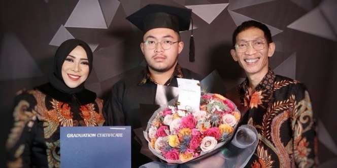 Sederet Anak Artis Punya Nama Unik, Ada yang Pakai Angka!