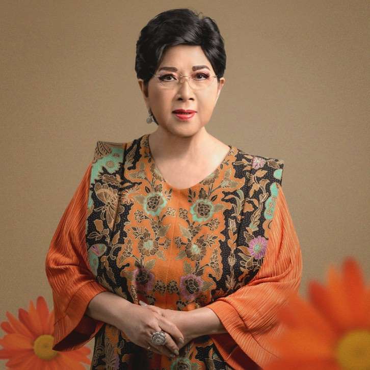 8 Artis Ini Belum Menikah Lagi Sejak Suaminya Meninggal Dunia