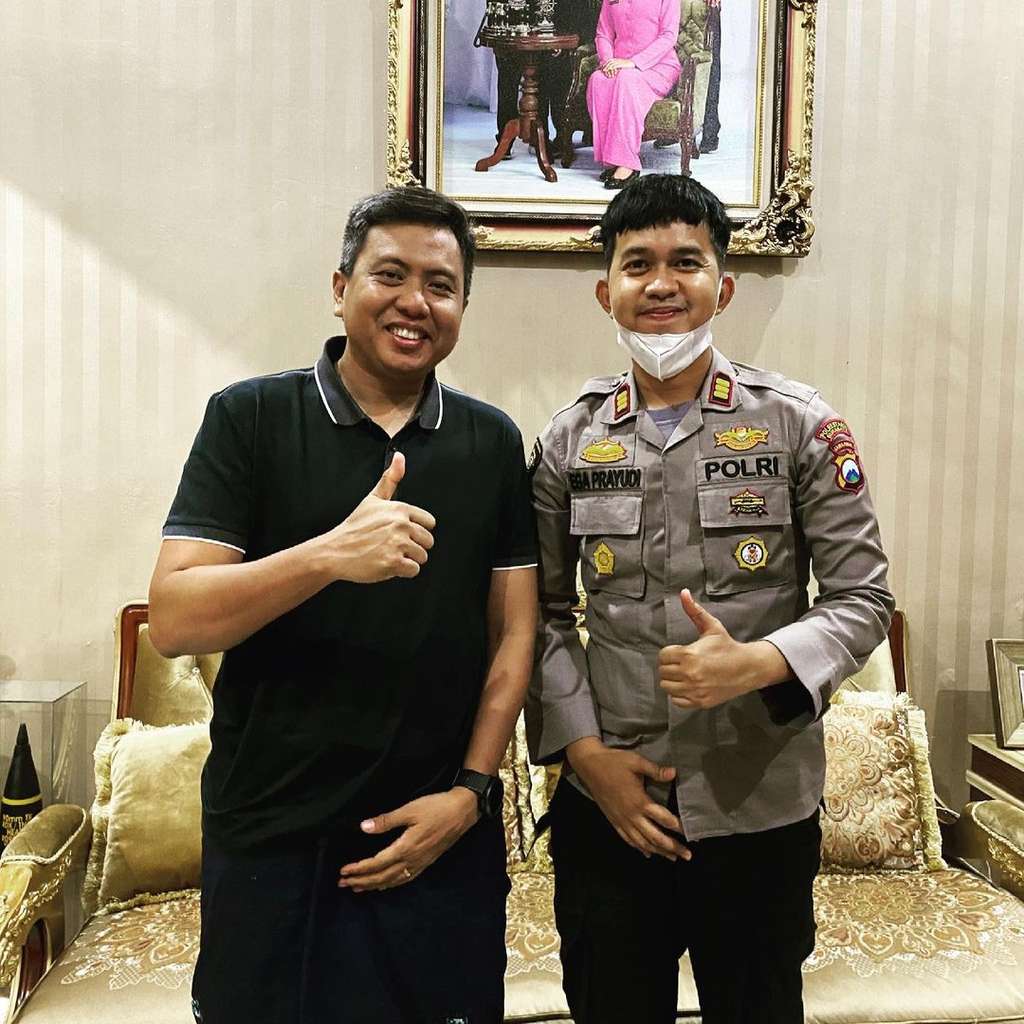 8 Potret Tampan Anak Tukul Arwana, Jabatan Mentereng di Polisi
