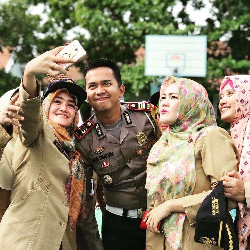 8 Potret Tampan Anak Tukul Arwana, Jabatan Mentereng di Polisi