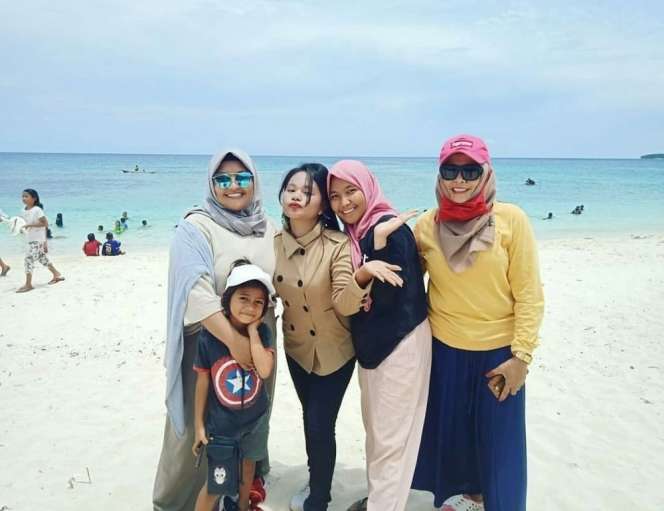 Dulu Diusir Iis Dahlia, Ini 8 Foto Cantiknya Waode Sekarang
