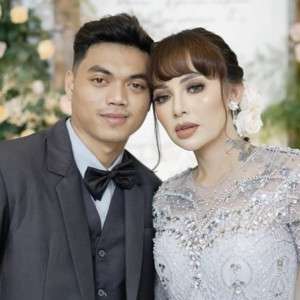 Baru Cerai, 5 Seleb Ini Menikah Lagi di Tahun yang Sama