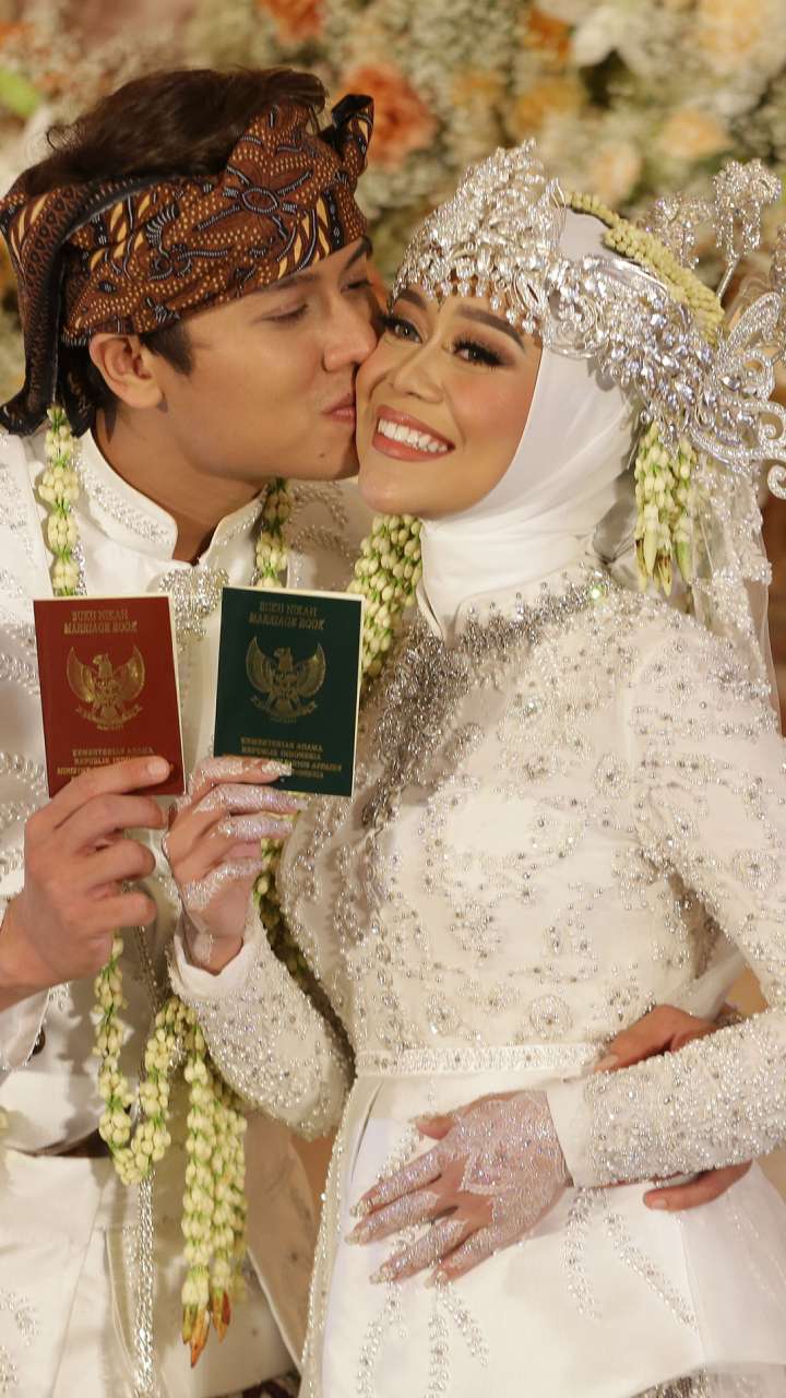 8 Momen Epic Pernikahan Rizky Billar dan Lesti Kejora