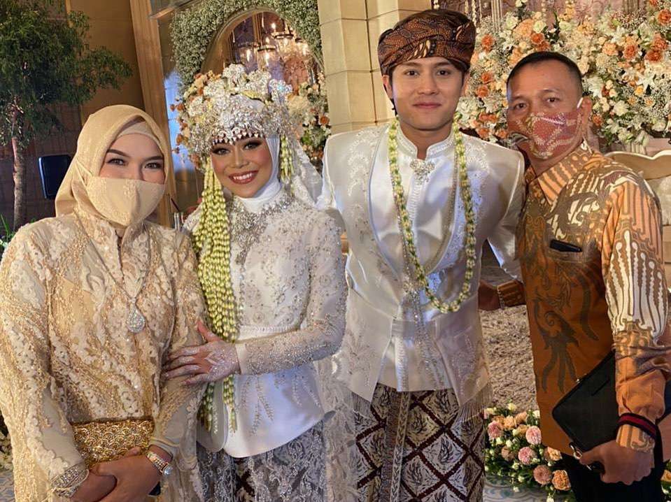 6 Momen Perhiasan Ayah Rozak di Nikahan Lesti-Billar Disorot