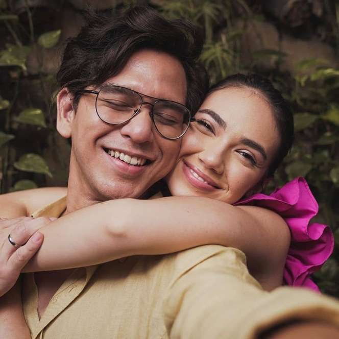 Tembus 12 Juta, Ini Potret Mesra Azof & Haico di Video Clip