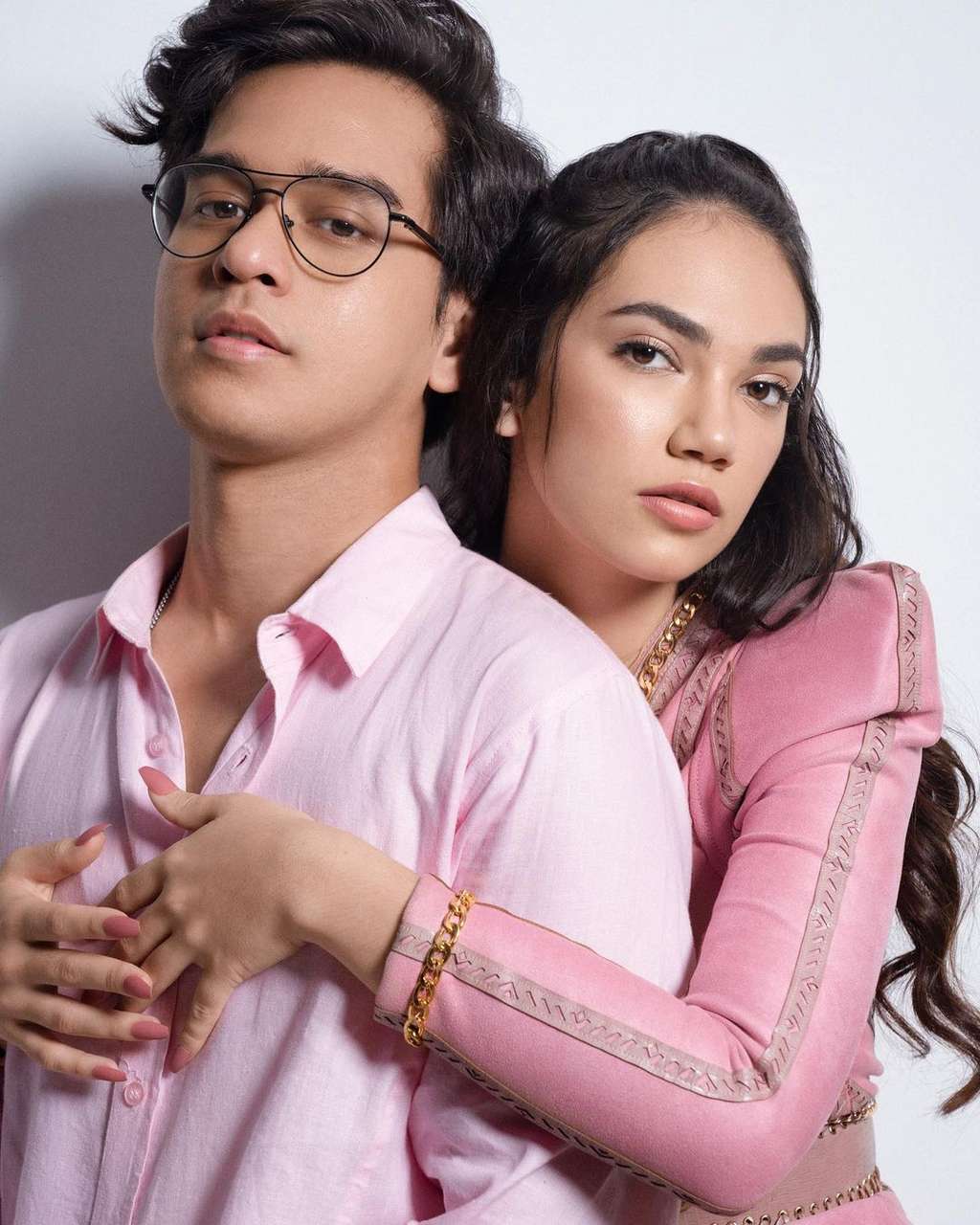 Tembus 12 Juta, Ini Potret Mesra Azof & Haico di Video Clip