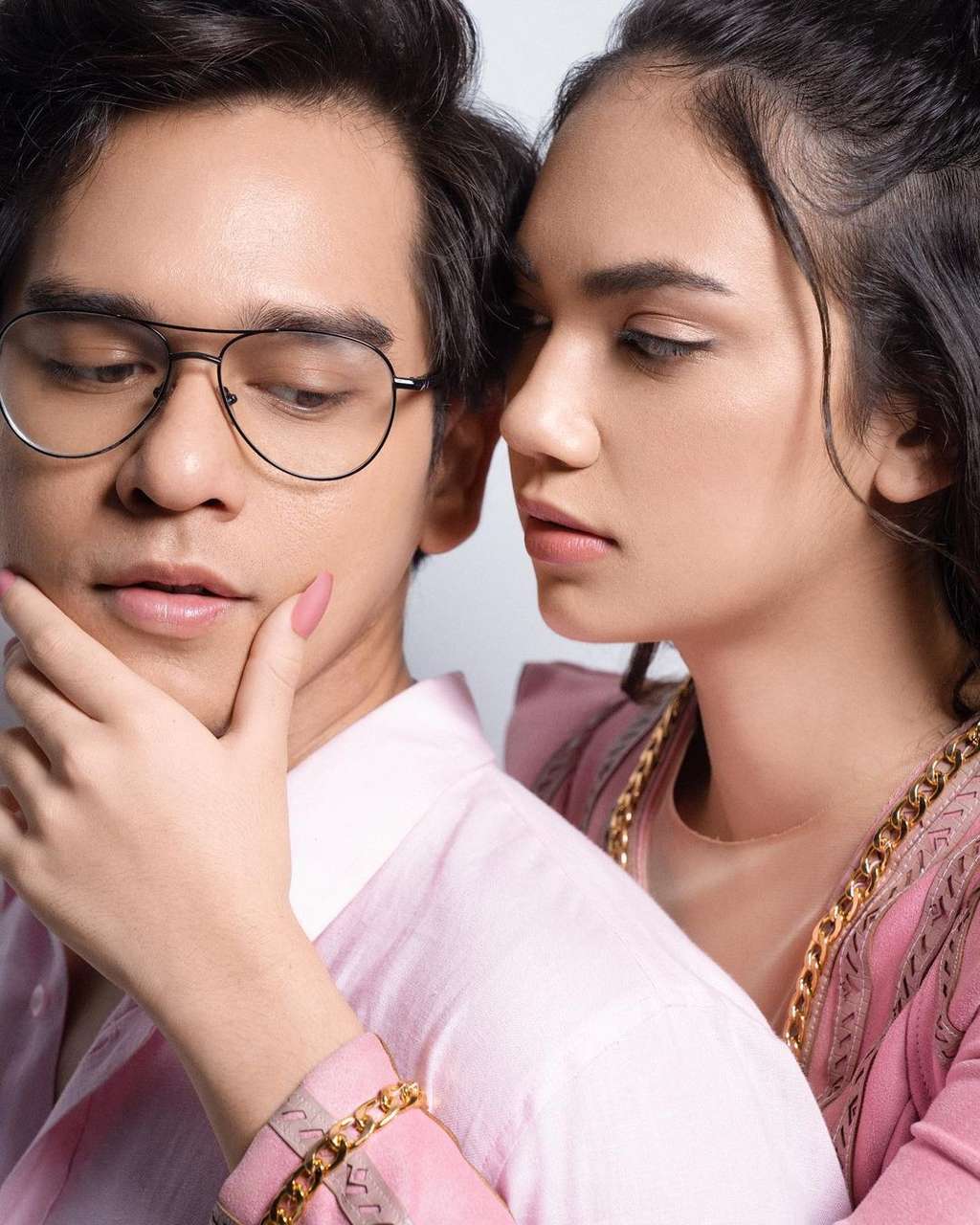 Tembus 12 Juta, Ini Potret Mesra Azof & Haico di Video Clip