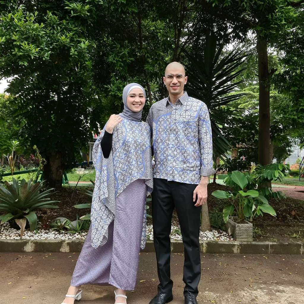 Jarang Disorot, Intip 8 Foto Cantiknya Anak Kedua Indro Warkop