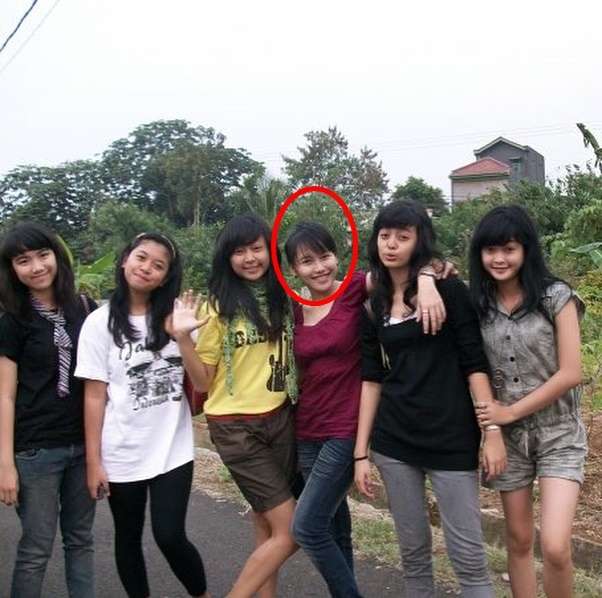 Pernah Dibully Kakak Kelas, Ini 9 Foto Ayu Ting Ting Saat SMA