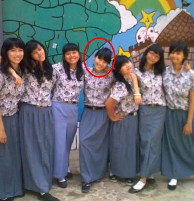 Pernah Dibully Kakak Kelas, Ini 9 Foto Ayu Ting Ting Saat SMA