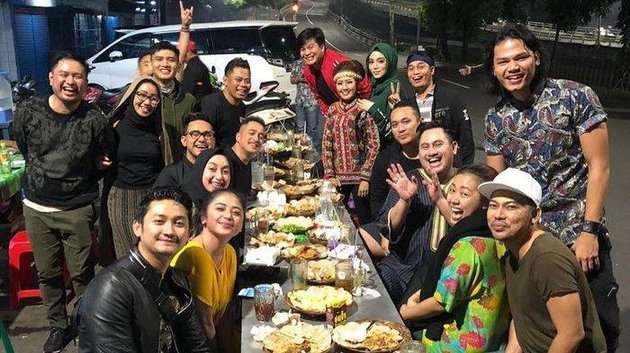 Tajir Melintir 7 Seleb Ini Habiskan Jutaan Rupiah Sekali Makan