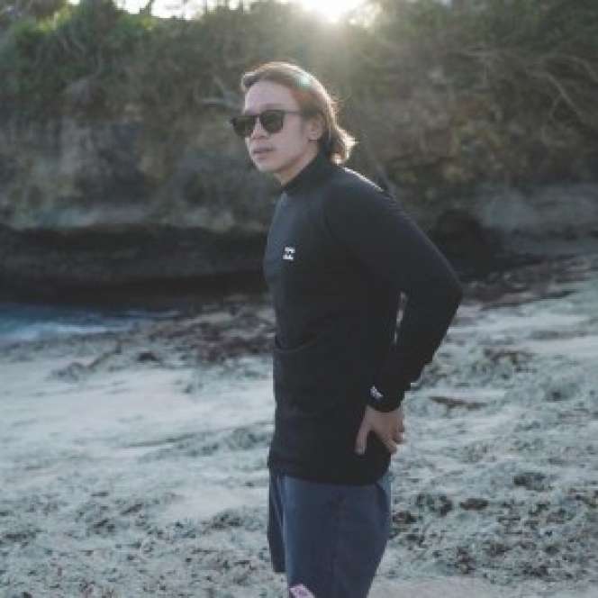 Jarang Ada yang Tahu! Sederet Seleb Ini Dibesarkan Tanpa Ibu