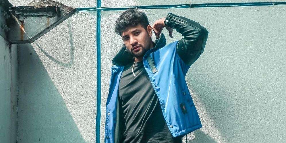 Jarang Ada yang Tahu! Sederet Seleb Ini Dibesarkan Tanpa Ibu