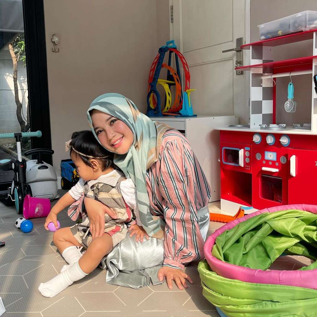 7 Artis yang Memilih Tidak Mengekspos Sang Anak