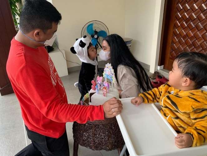 Momen Perayaan Ulang Tahun Anak-anak Kahiyang Ayu