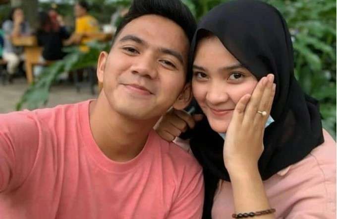 Tak Pernah Diekspos, Ini 8 Foto Cantiknya Calon Istri Ridho DA
