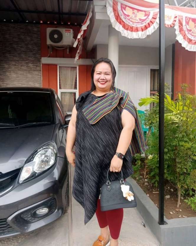 Dulu Gubuk Reot, Ini 9 Foto Mewahnya Rumah Aty Kodong Sekarang
